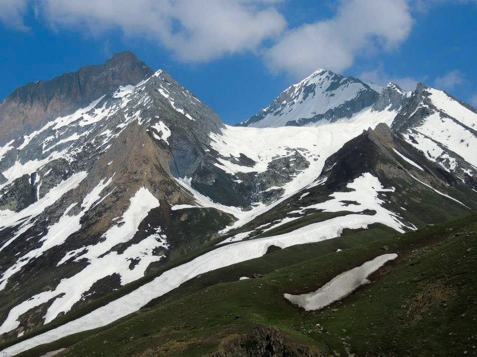 Pahalgam - Gulmarg - Gurez Valley - Mughal Road - Srinagar (Kashmir) | 7N - 8D