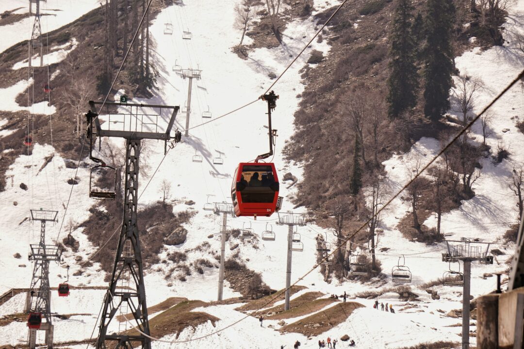 Pahalgam - Gulmarg - Gurez Valley - Mughal Road - Srinagar (Kashmir) | 7N - 8D